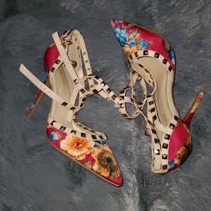 Wild diva floral heels